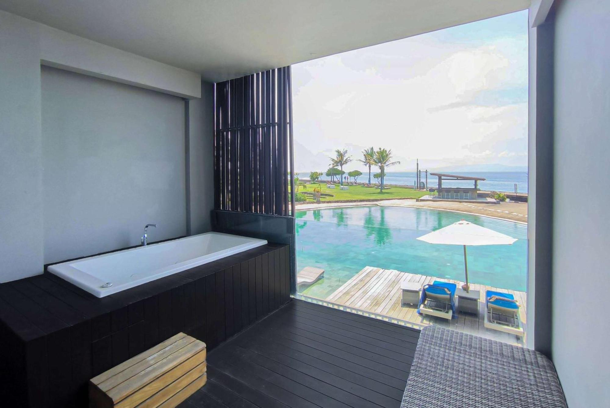 巴厘岛温德姆塔曼萨里吉瓦度假村 Siyut 外观 照片 A bathroom at the hotel